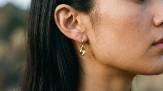 Women's earrings