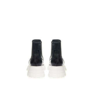 Alexander McQueen Elegant Leather Boots in Timeless Black - Versa Loro