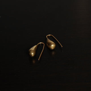 teardrop earrings